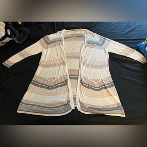 Women’s Joseph A striped lightweight duster cardigan with pockets in size 3X